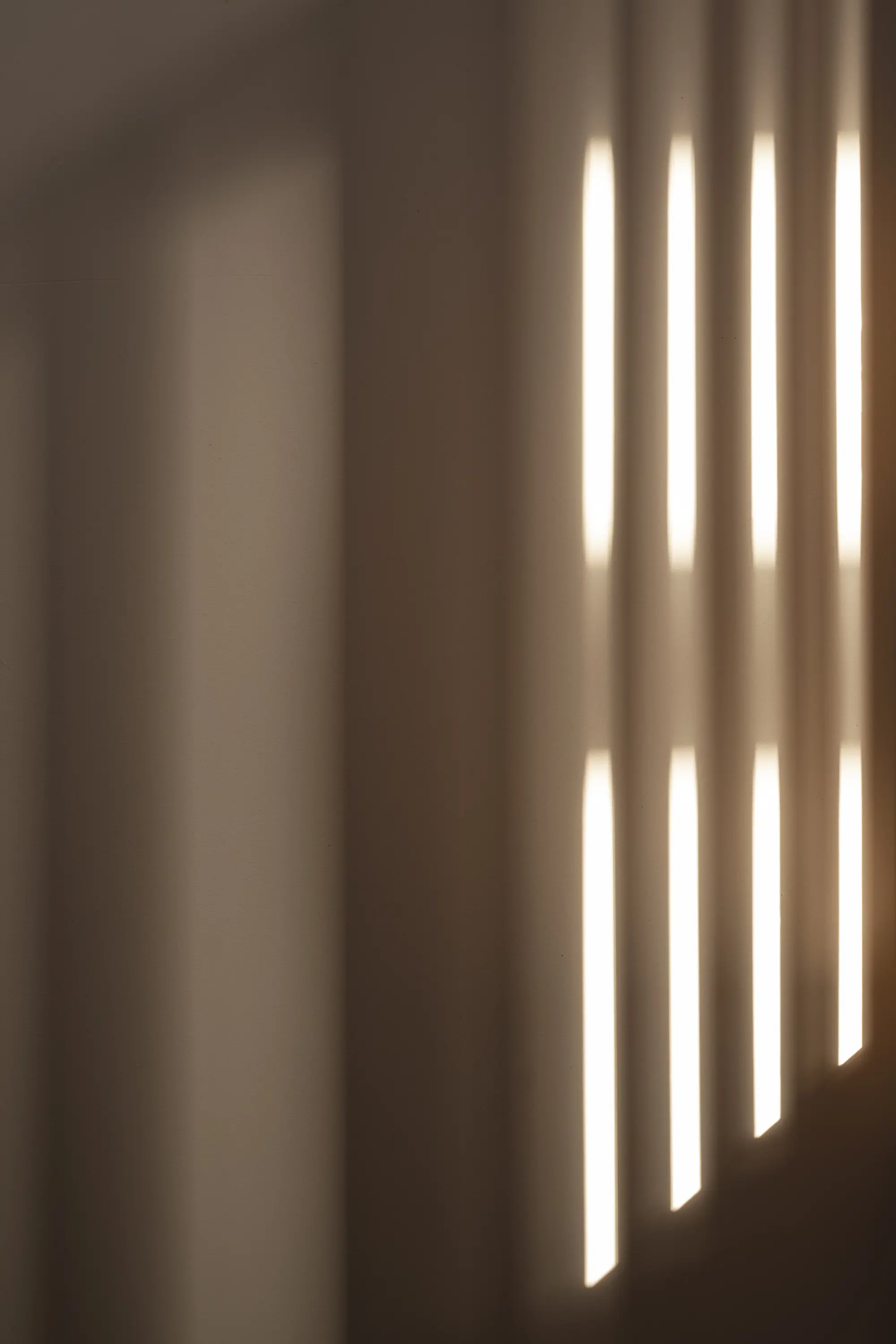 a light shining through a window